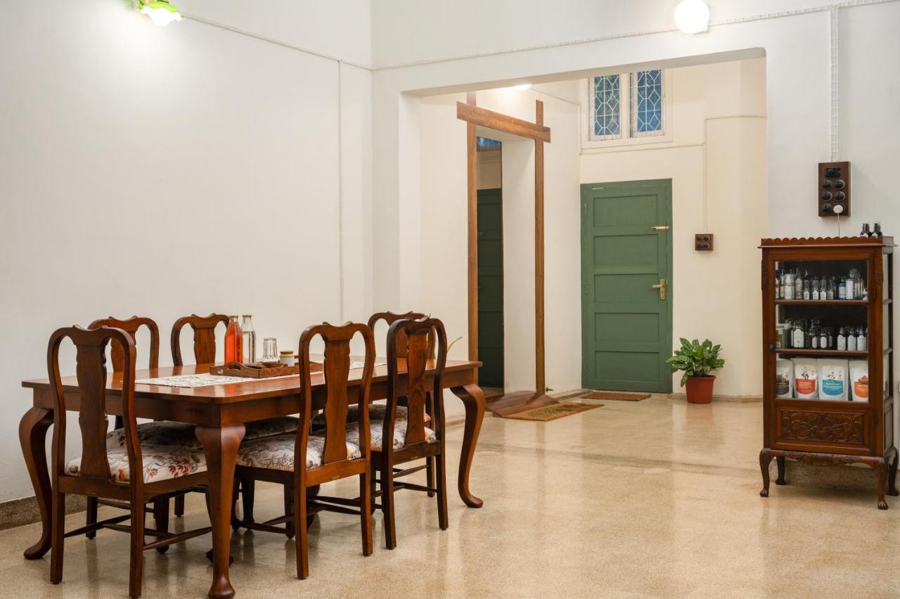 Hotel The Sacred Lotus Ayurveda Wellness Retreat Kochi Exterior foto